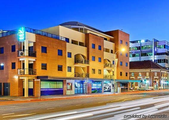 Boulevard On Beaumont Newcastle Esterno foto